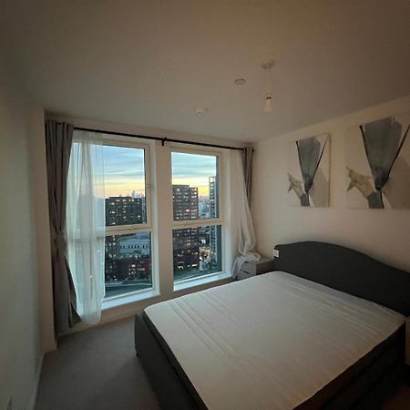 Apartamento Ac Luxe Penthouse With Free Parking Londres Exterior foto