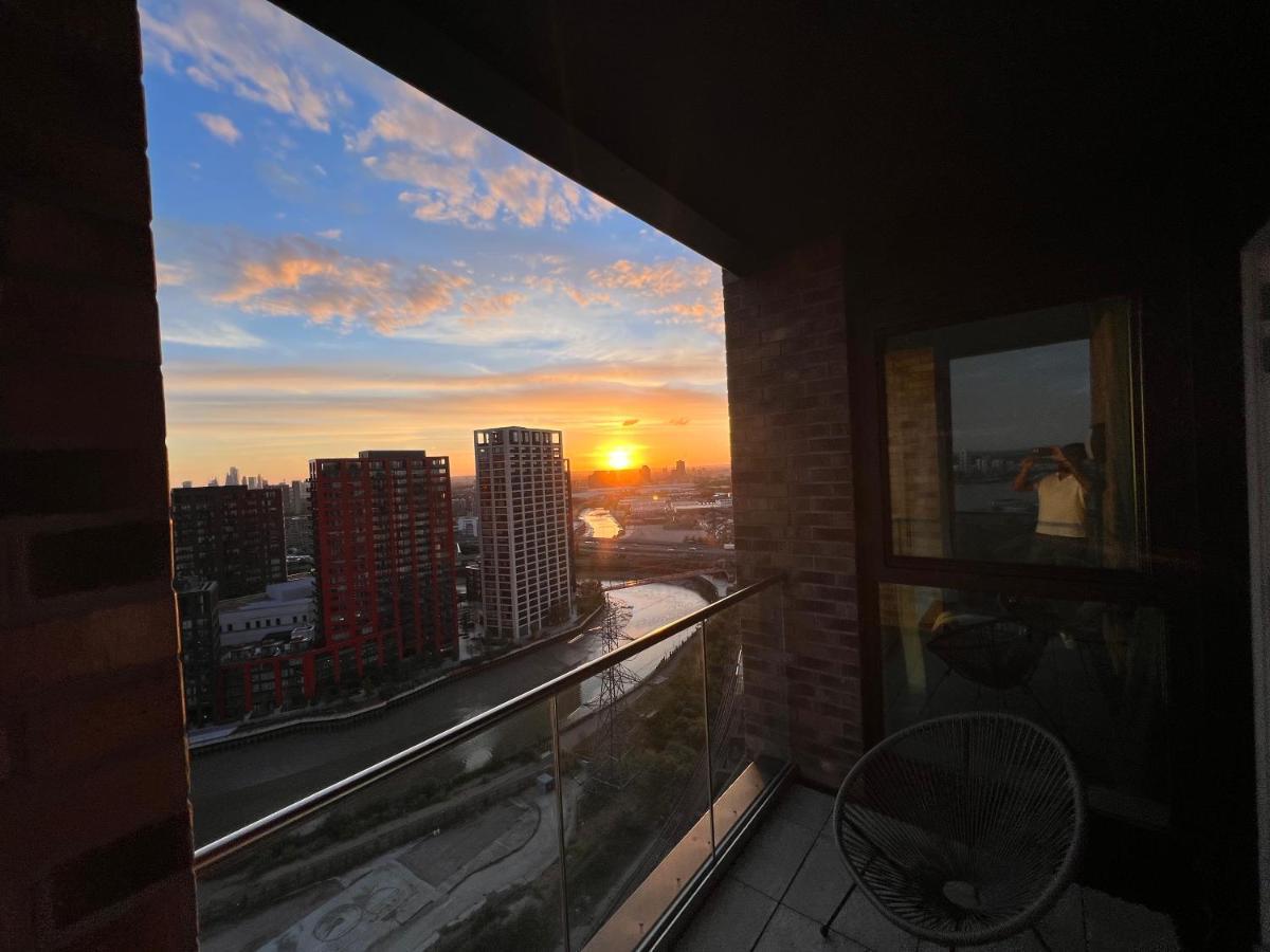 Apartamento Ac Luxe Penthouse With Free Parking Londres Exterior foto