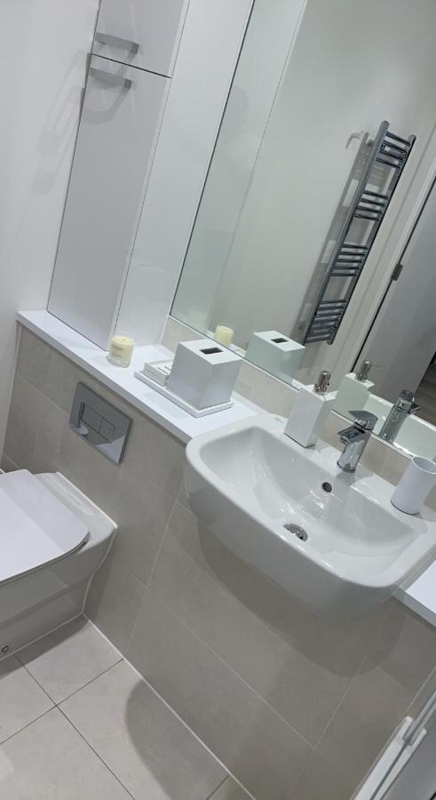 Apartamento Ac Luxe Penthouse With Free Parking Londres Exterior foto