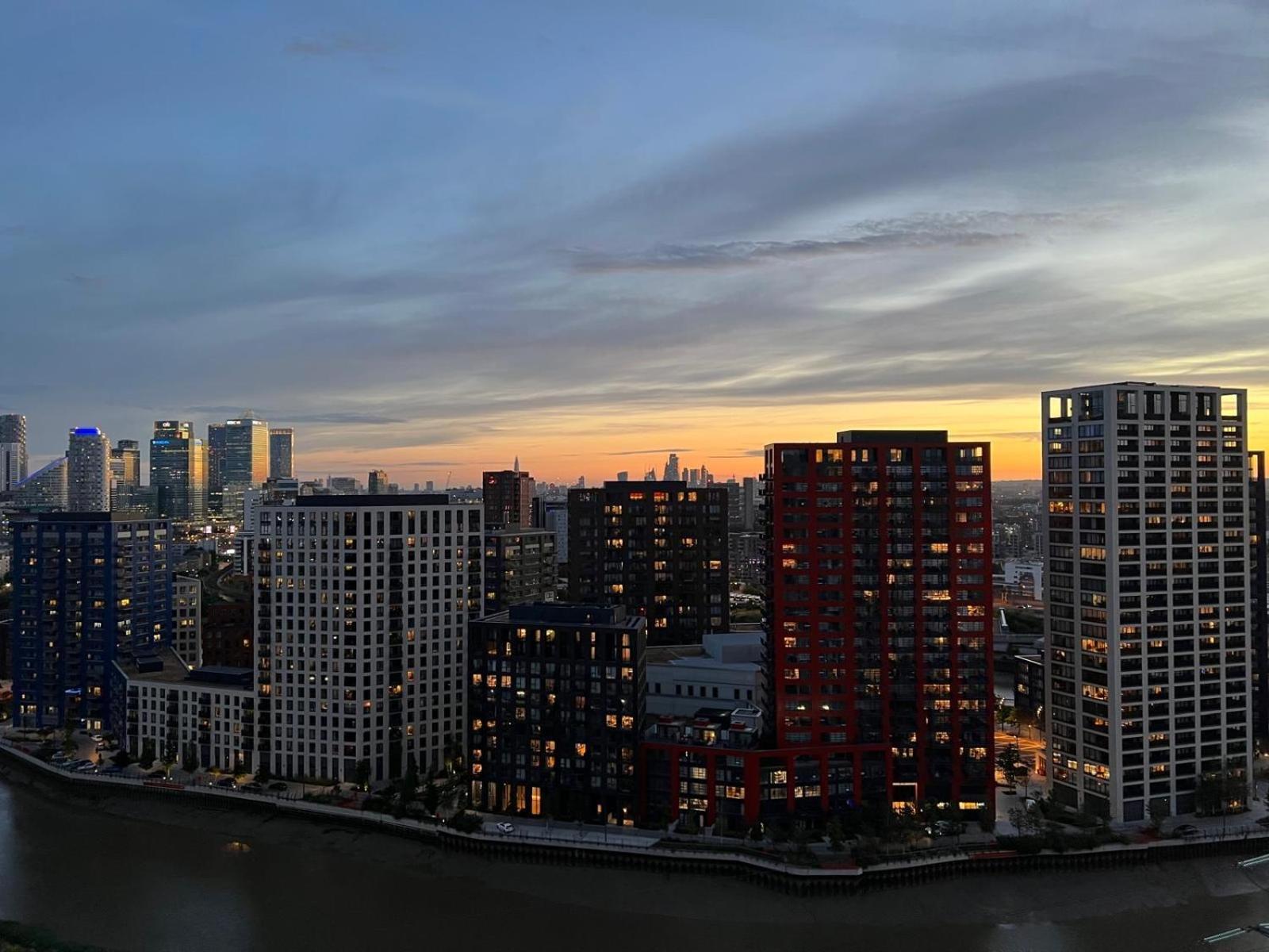 Apartamento Ac Luxe Penthouse With Free Parking Londres Exterior foto